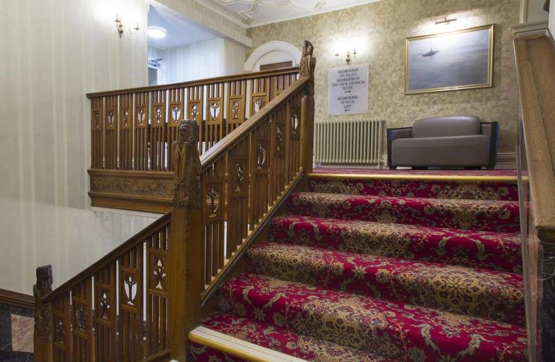 Redcliffe Hotel - Lobi