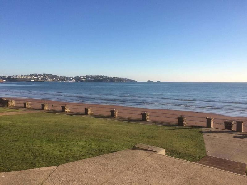 Redcliffe Hotel - Plaj