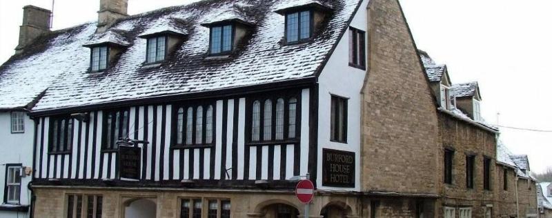 Burford House - Genel