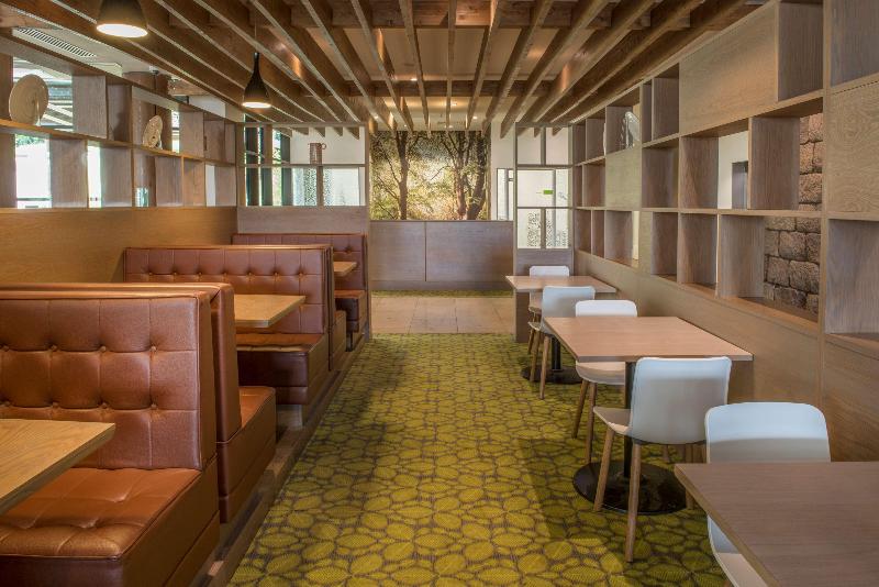 The Orchard Hotel & Restaurant - Bar