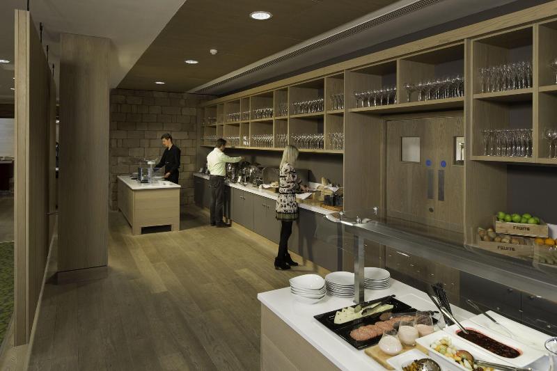 The Orchard Hotel & Restaurant - Restoran