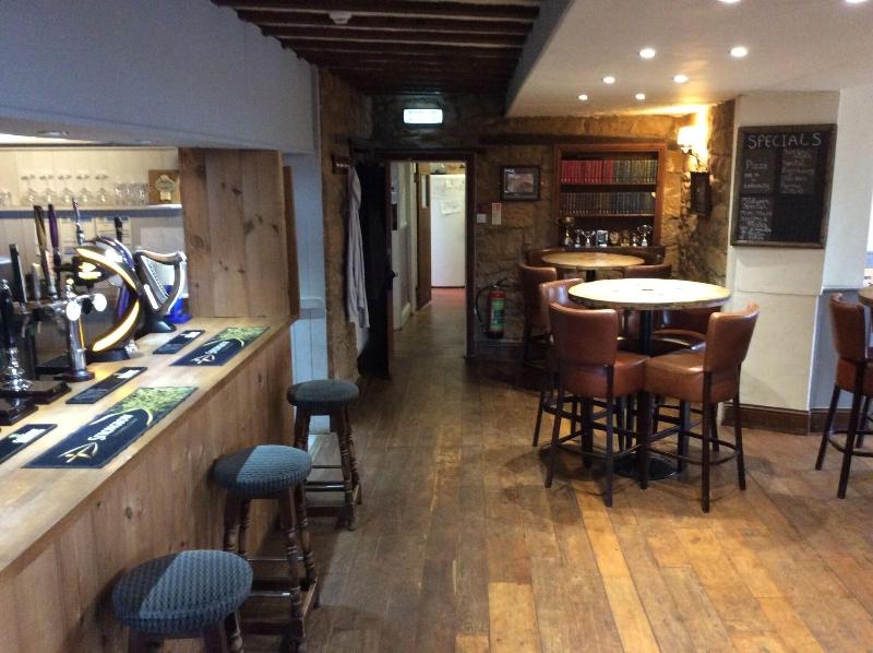 Arncliffe Arms - Bar