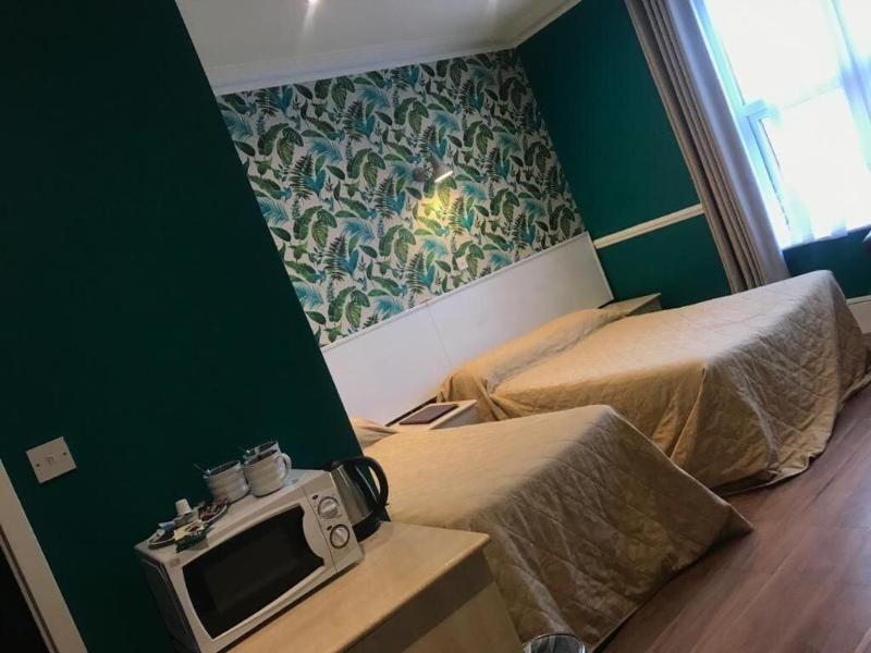 Avis Hotel - Oda