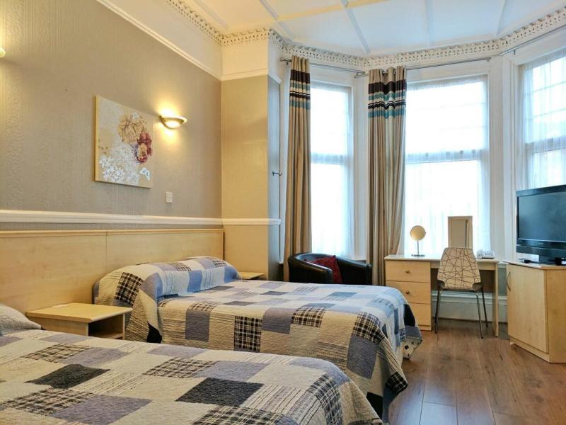 Avis Hotel - Oda