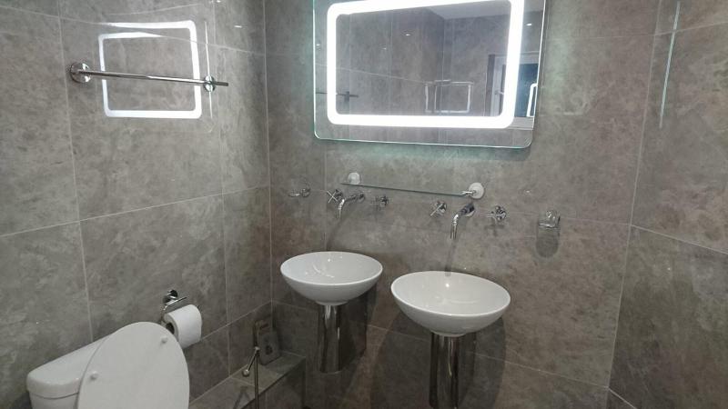Avis Hotel - Oda