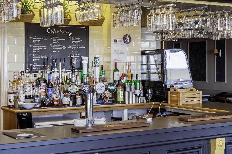 Majestic Hotel Eastbourne by Belvilla - Bar
