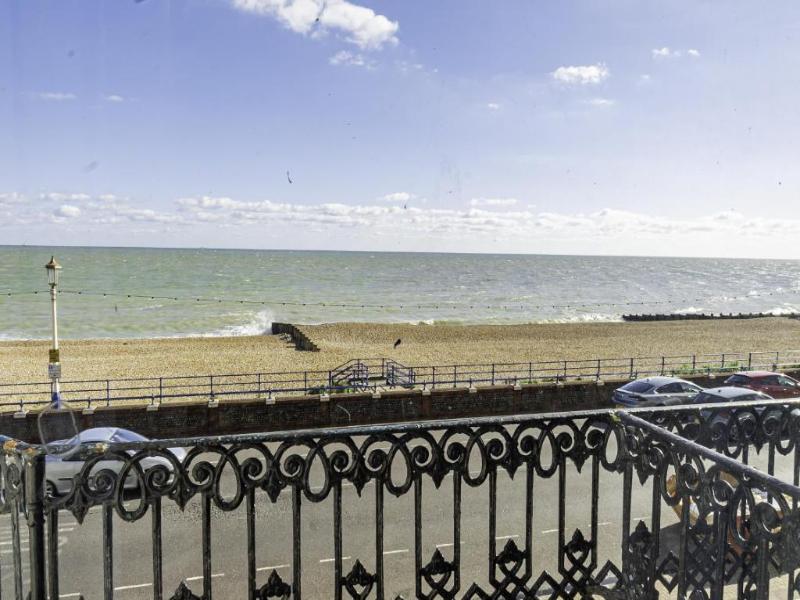 Majestic Hotel Eastbourne by Belvilla - Oda