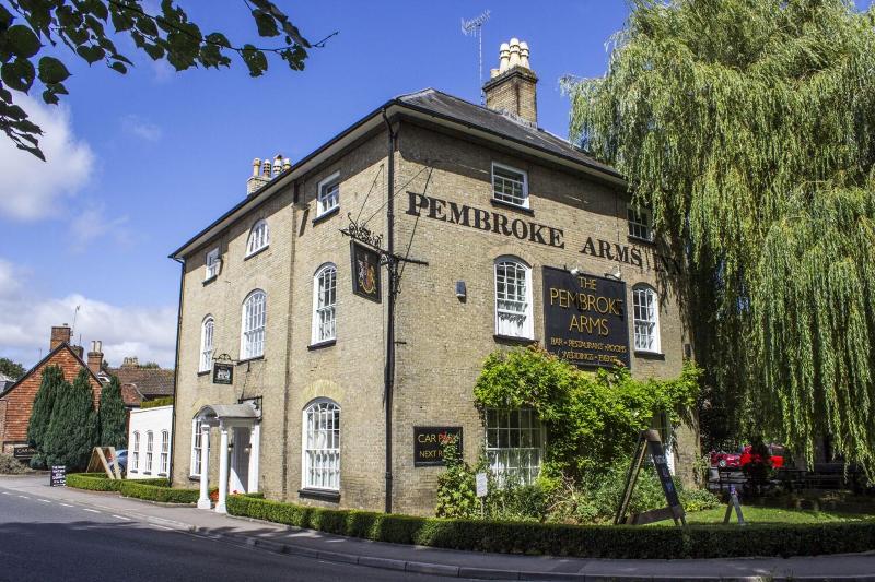 The Pembroke Arms - Genel