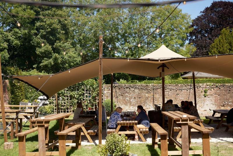 The Pembroke Arms - Teras