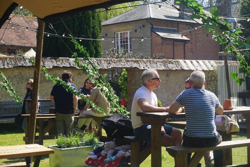 The Pembroke Arms - Teras