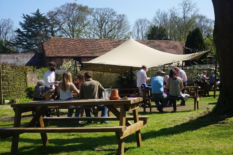 The Pembroke Arms - Teras