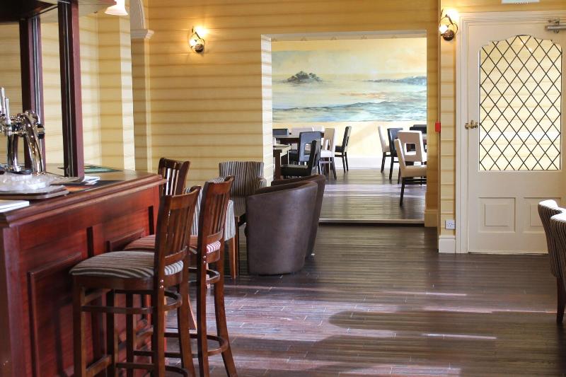 Baytree Hotel - Bar