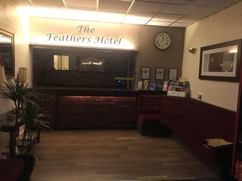 The Feathers Hotel - Lobi