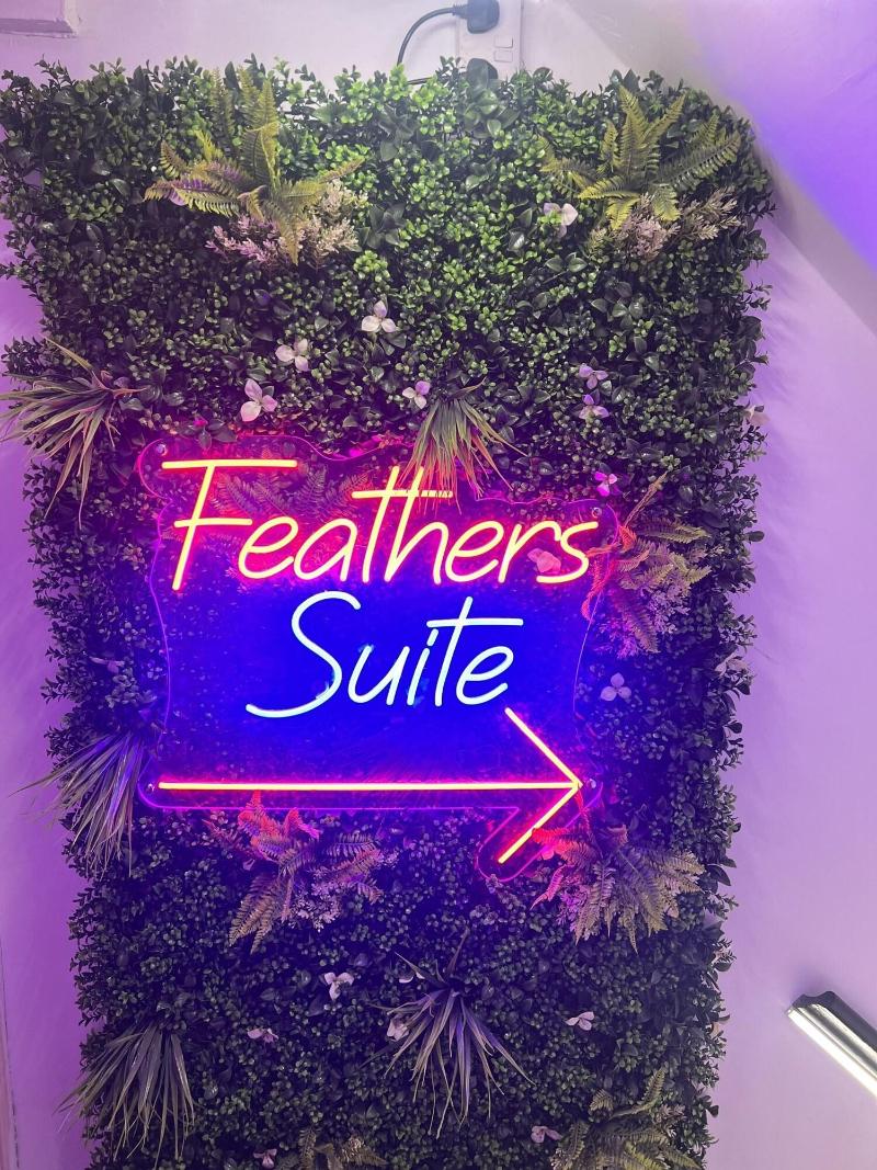 The Feathers Hotel - Aktivite