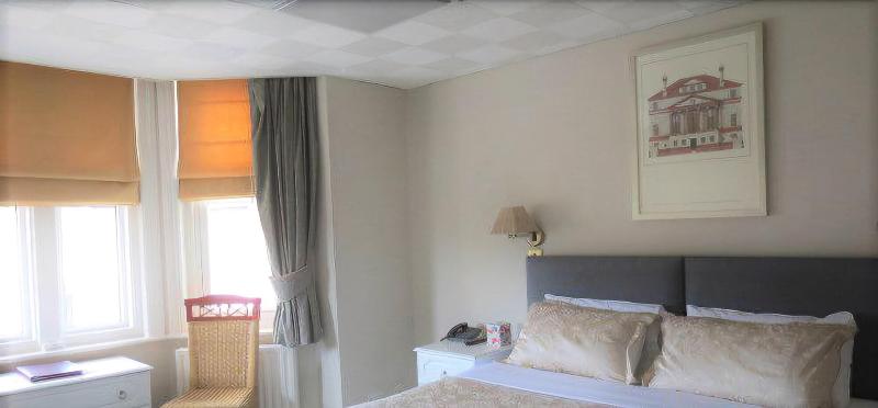 Hunters Lodge Bed and Breakfast - Oda