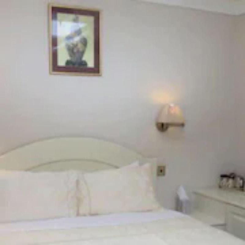 Hunters Lodge Bed and Breakfast - Oda