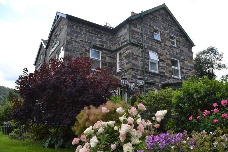 Coed-y-Fron Guest House - Genel