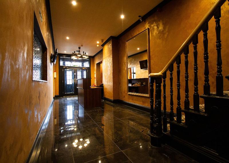 Hadley Hotel - Lobi