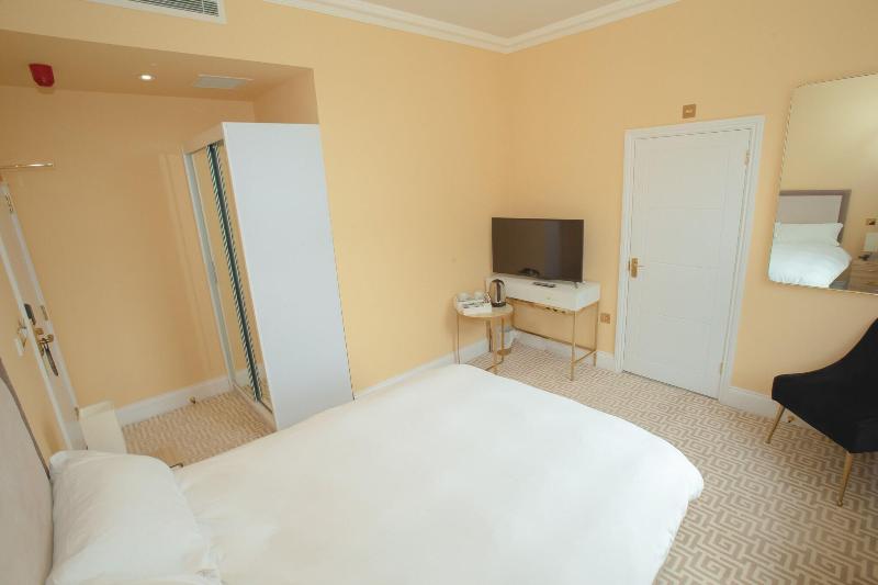 Hadley Hotel - Oda