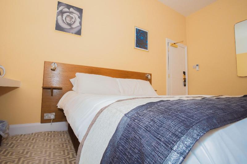 Hadley Hotel - Oda