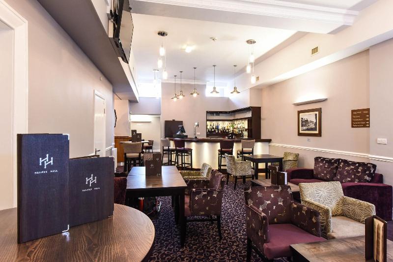 Halifax Hall - Bar