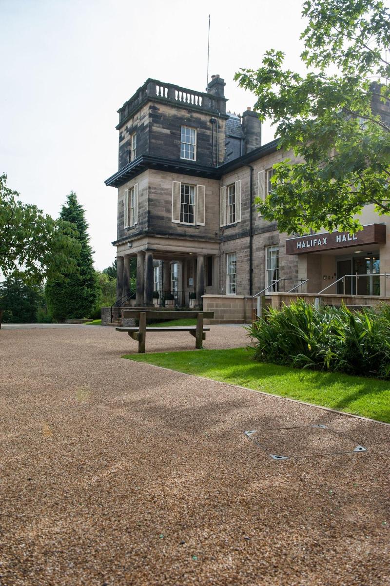 Halifax Hall - Genel
