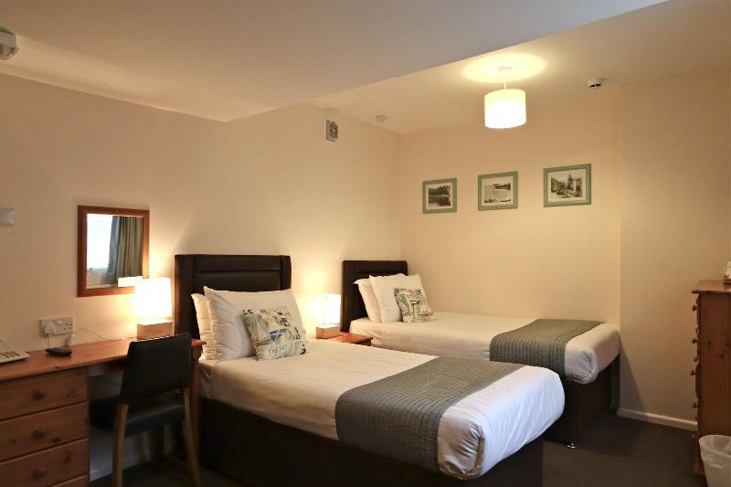 The Portbyhan Hotel - Oda