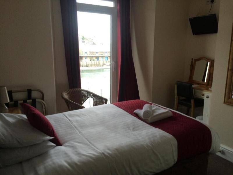 The Portbyhan Hotel - Oda