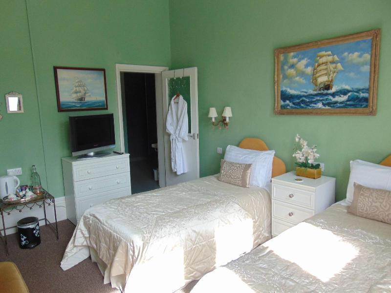 Holywell House - Oda
