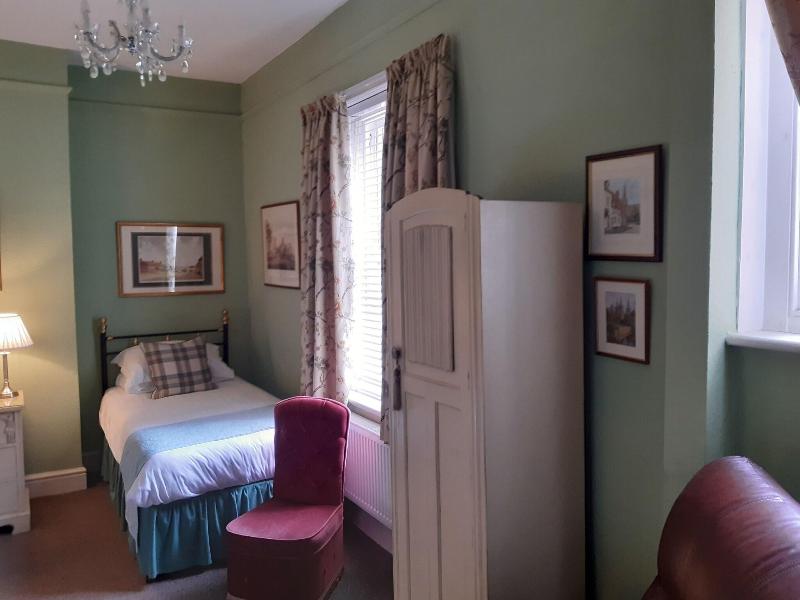 Holywell House - Oda