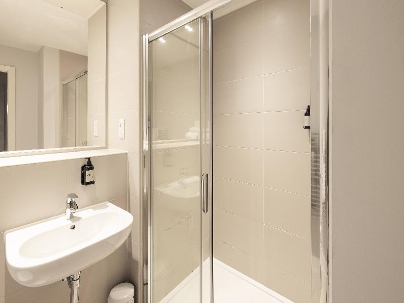 Cove - Minshull Street, Piccadilly - Oda