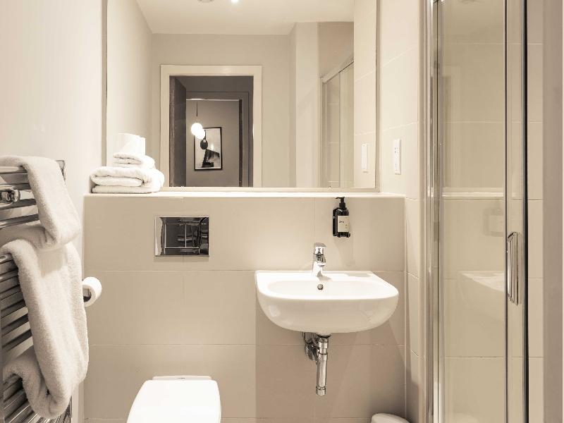 Cove - Minshull Street, Piccadilly - Oda