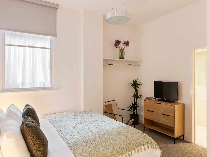 Cove - Minshull Street, Piccadilly - Oda