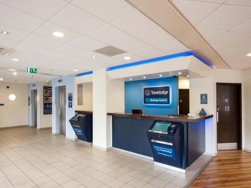 Travelodge Woking Central - Lobi