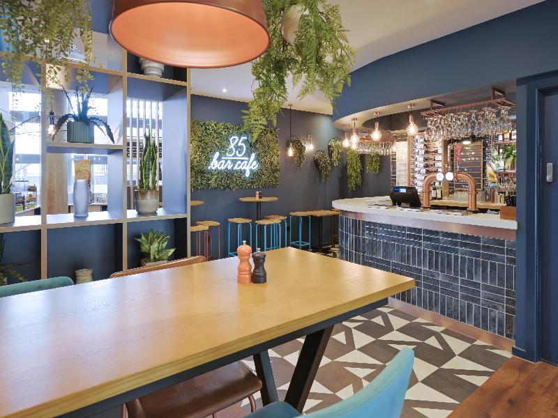 Travelodge Windsor Central - Bar