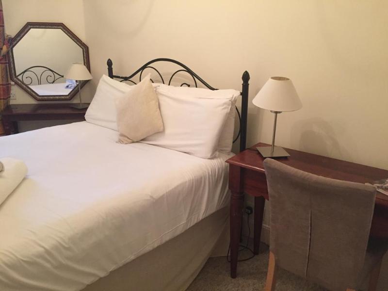 Brunswick Square Hotel - Genel