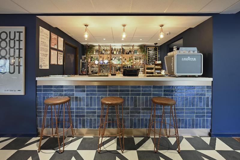 Travelodge Cambridge Orchard Park - Bar
