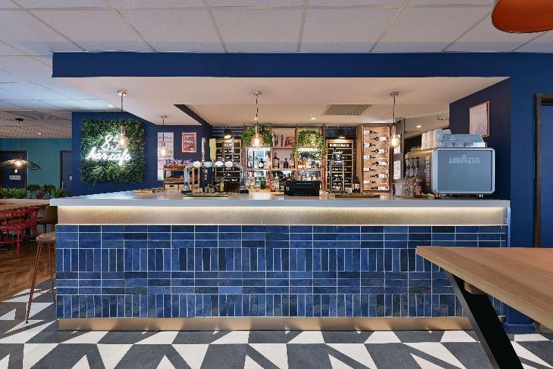 Travelodge Cardiff Central Queen Street - Bar
