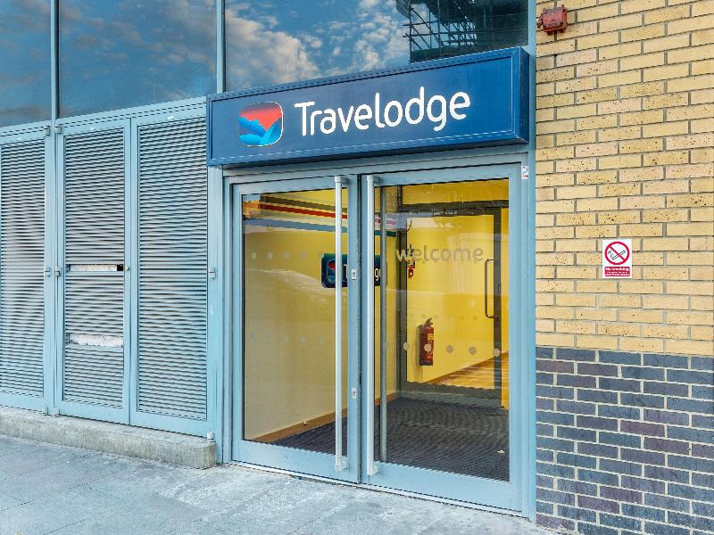 Travelodge London Ilford - Genel