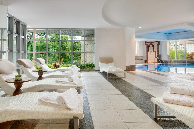 Kempinski Hotel Corvinus Budapest - Havuz