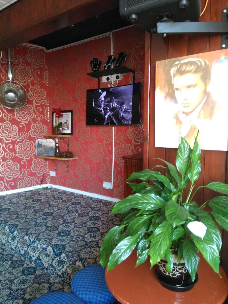 Aunties Coliseum Hotel - Bar