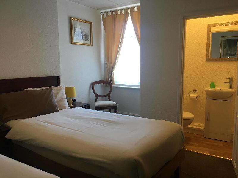 Aunties Coliseum Hotel - Oda