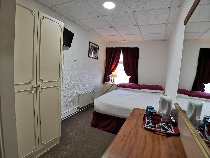 Aunties Coliseum Hotel - Oda