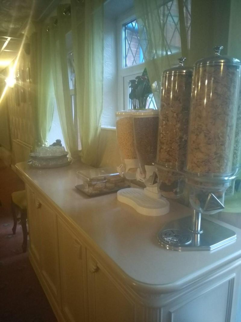 Aunties Coliseum Hotel - Restoran