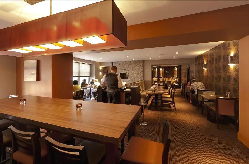 Dumfries Arms Hotel - Bar