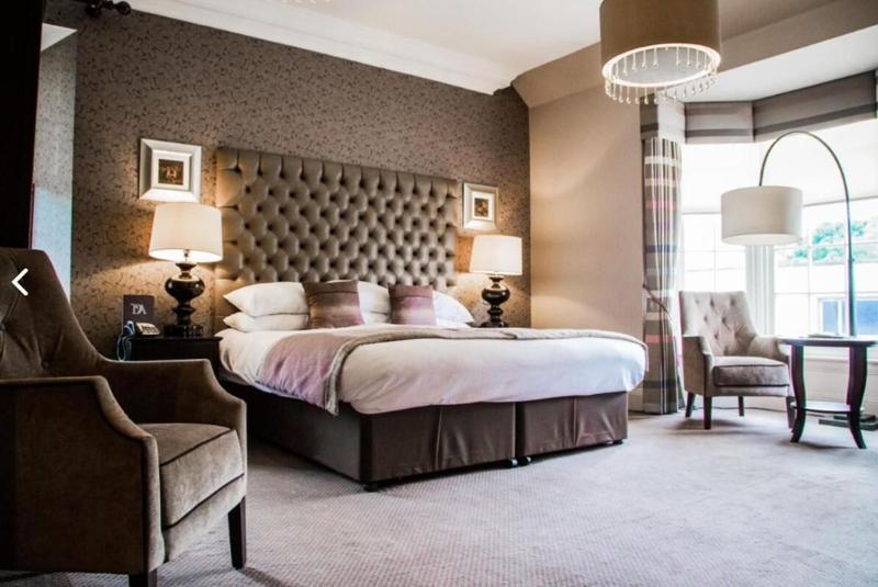 Dumfries Arms Hotel - Oda