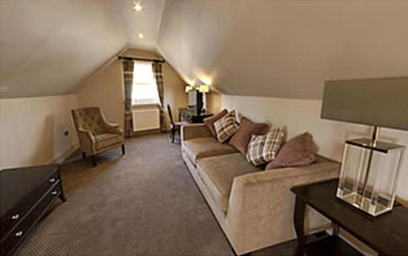 Dumfries Arms Hotel - Oda