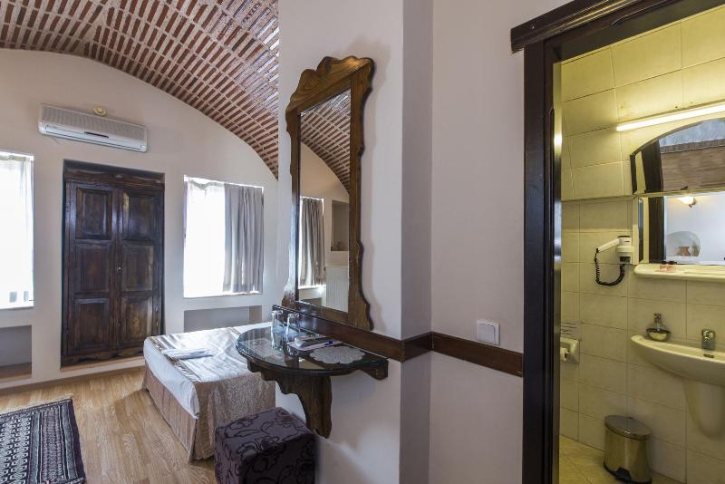 Naz Wooden House Inn - Oda