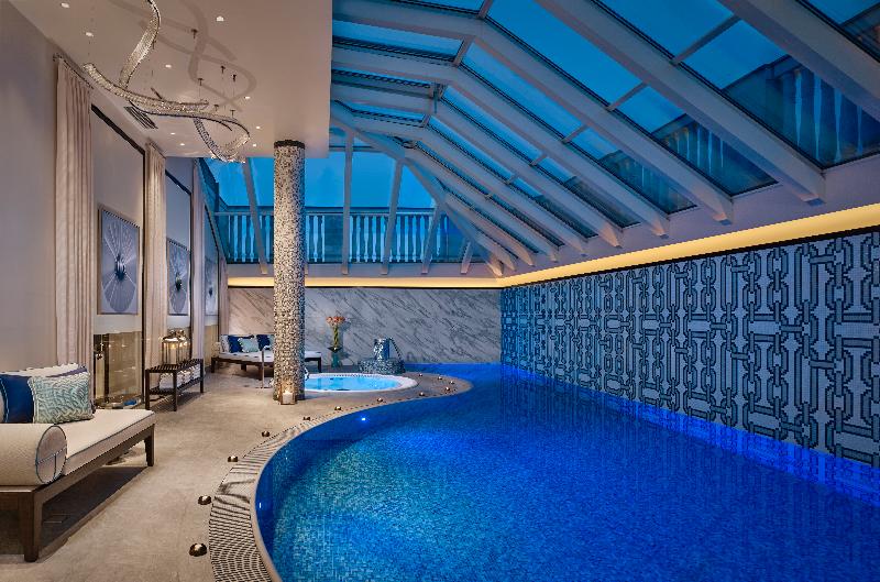 Al Habtoor Palace Budapest - Havuz