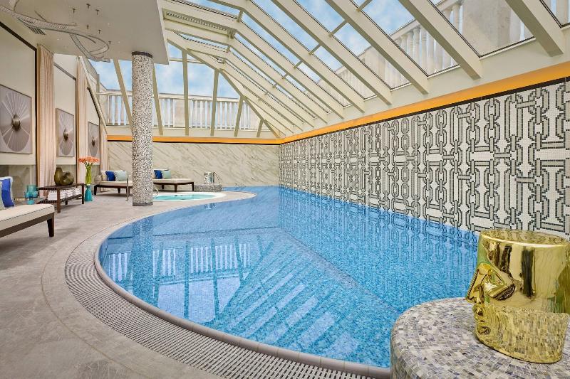 Al Habtoor Palace Budapest - Havuz